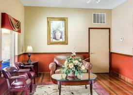 Econo Lodge Inn & Suites Eagle Pass 3