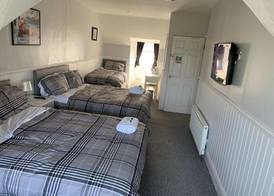 Cara Guesthouse 5