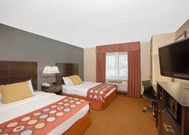 Baymont by Wyndham Coralville 3