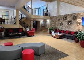 Ramada Plaza by Wyndham Nags Head Oceanfront 2