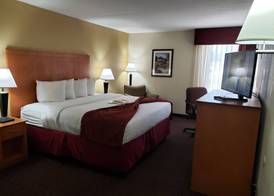 A Victory Hotel & Suites 4