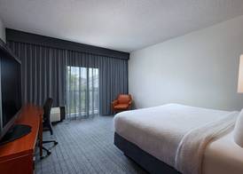 Courtyard by Marriott Dallas Arlington Entertainment District 5
