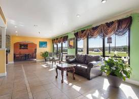 Econo Lodge Inn & Suites Brooks - Louisville South 3