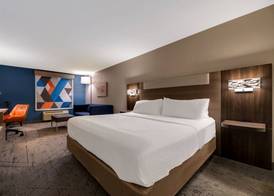 Holiday Inn Express & Suites THE VILLAGES by IHG 5