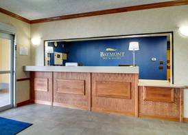 Galesburg Inn and Suites 4