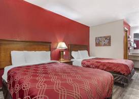 Econo Lodge Wooster 5