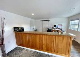 Bend Riverside Rentals 3
