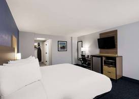 SureStay Plus by Best Western Pigeon Forge 4