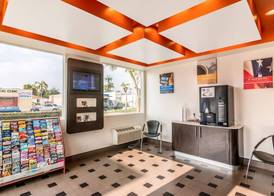 Motel 6 Bell Gardens, CA - Los Angeles 3