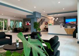 Atrium Hotel, Trademark Collection by Wyndham 3