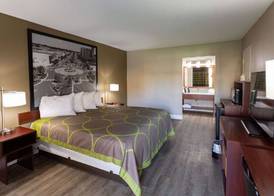 Super 8 by Wyndham Goldsboro 5