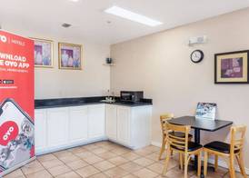 OYO Inn & Suites Medical Center San Antonio 3