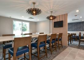 Fairfield Inn & Suites Charlotte Arrowood 4