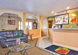 Super 8 by Wyndham Christiansburg 5
