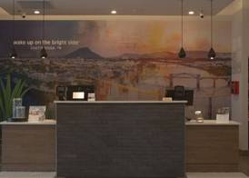 La Quinta Inn & Suites by Wyndham Chattanooga Downtown/South 5