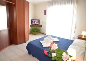 Room-two-room Apartment 2