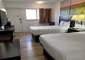 Days Inn by Wyndham Overland Park/Metcalf/Convention Center 5