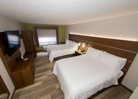 Holiday Inn Express & Suites STATESVILLE by IHG 3