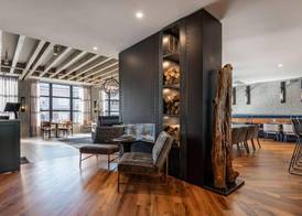 Cambria Hotel Portland Downtown Old Port 4