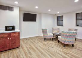 Super 8 by Wyndham Victoria - South - Hwy 59 3