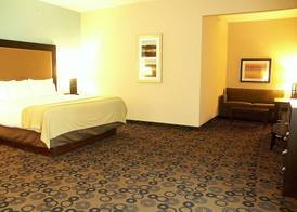 Holiday Inn Express & Suites CLEVELAND NORTHWEST by IHG 4