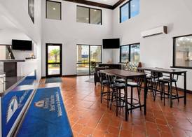 Americas Best Value Inn Gonzales 4