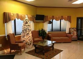 Colonial Inn & Suites /Airport/Graceland 3