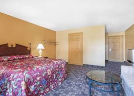 Knights Inn Hadley 4