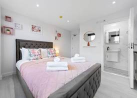 Stunning Ensuite Room Crystal Palace London Se20 2