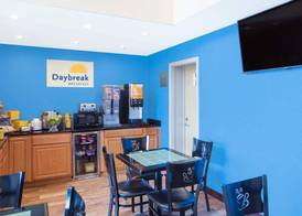 Days Inn by Wyndham New Haven 5