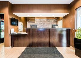 Wingate by Wyndham Gurnee 2