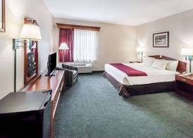 Baymont by Wyndham New Buffalo 5