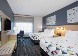 La Quinta Inn & Suites by Wyndham Manassas, VA- Dulles Airport 4