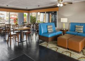 Super 8 by Wyndham Ellenton Bradenton Area 2