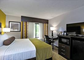 Best Western Plus Hanes Mall 3