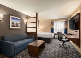Microtel Inn & Suites by Wyndham Aurora 4