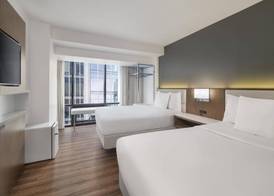 Best Western Premier Empire State Hotel 4