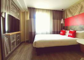ibis Tianjin Railway Station Hotel 4