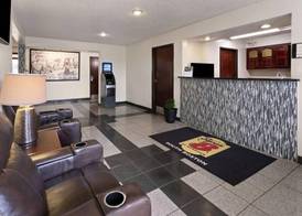 Super 8 by Wyndham South Boston VA 3