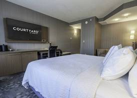 Courtyard by Marriott Cleveland Willoughby 5