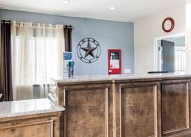 Rodeway Inn & Suites Port Arthur - Groves 2