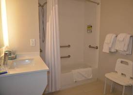Holiday Inn Express & Suites ROCHESTER by IHG 5