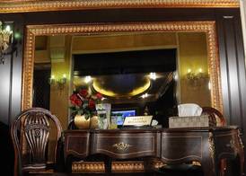 Queens Suite Hotel 5