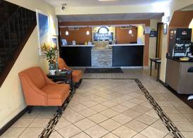 Days Inn & Suites by Wyndham Stevens Point 4