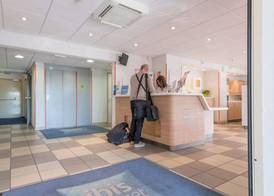 ibis budget Amberieu en Bugey/Chateau Gaillard A42 2