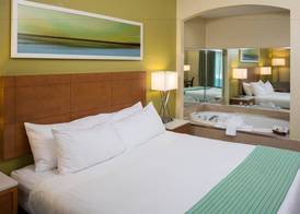 Holiday Inn Express CLERMONT by IHG 4