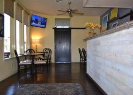 Days Inn & Suites by Wyndham Lodi 4