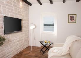 Apartment A&E 2