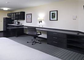 Candlewood Suites NEWARK SOUTH - UNIVERSITY AREA by IHG 4