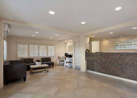 Days Inn by Wyndham San Diego Hotel Circle 2